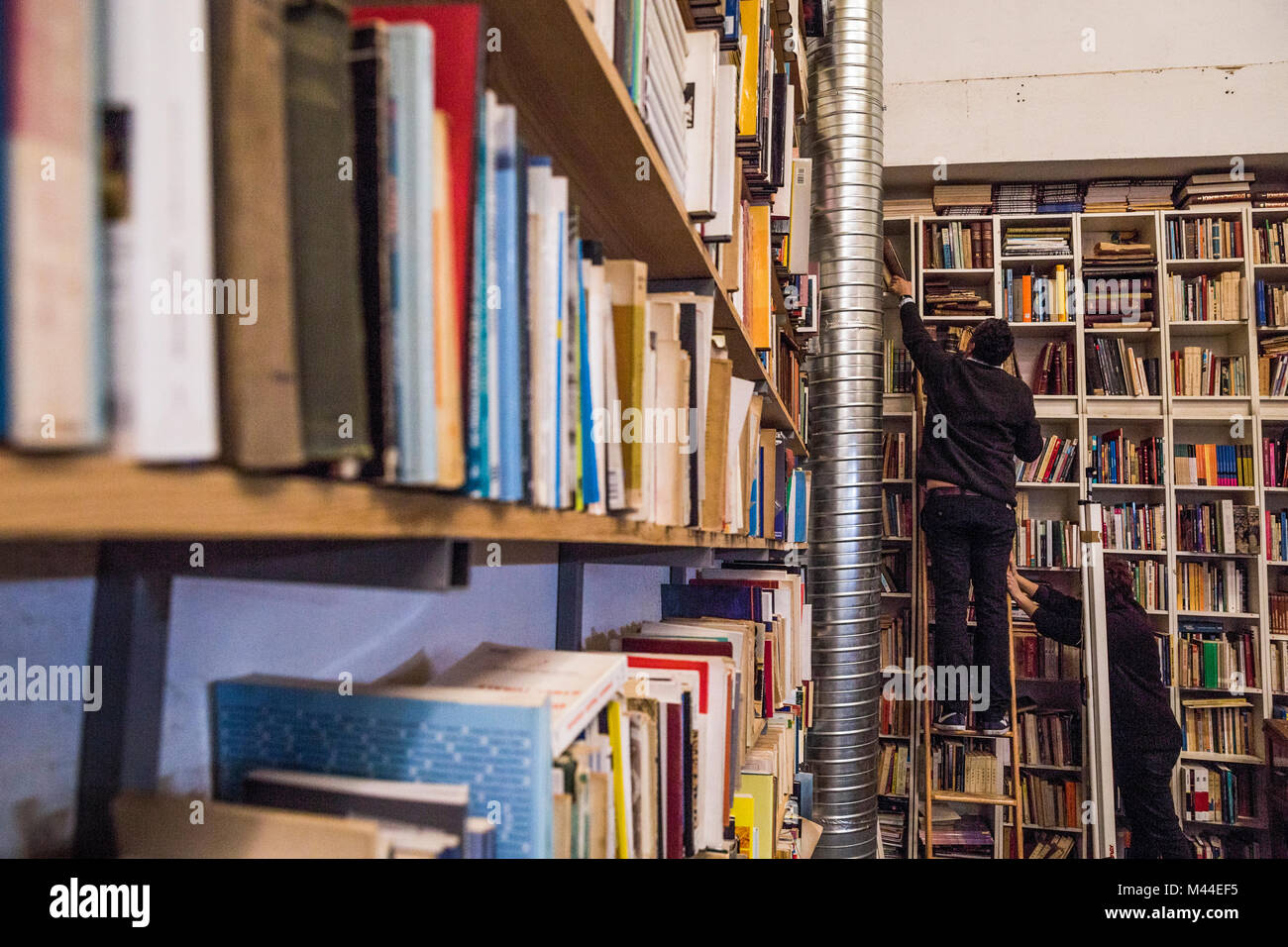 Devager Inside Ler Devager, a bookstore built in an old printing works in ...