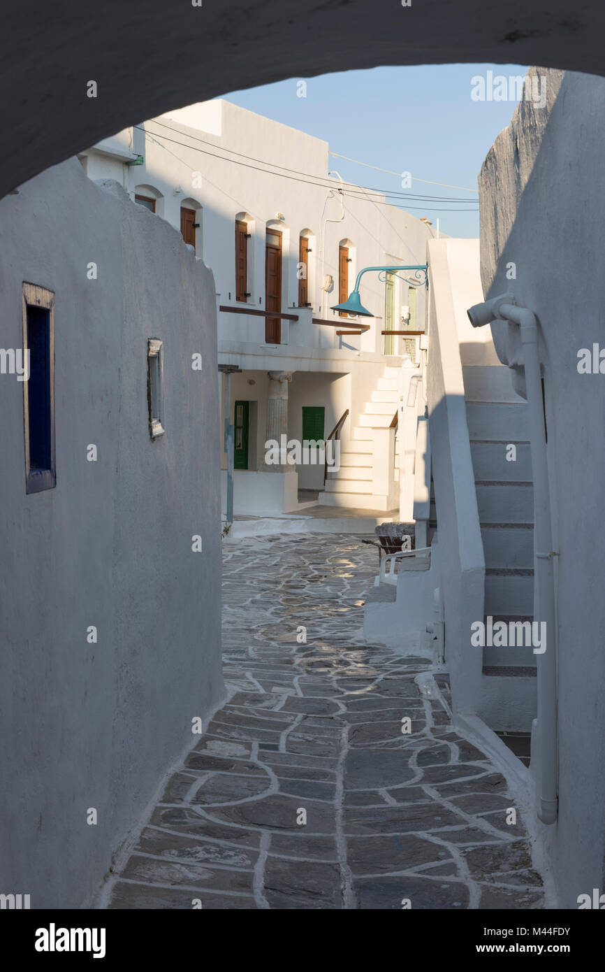 Whitewashed village street view, Kastro, Sifnos, Cyclades, Aegean Sea, Greek Islands, Greece, Europe Stock Photo