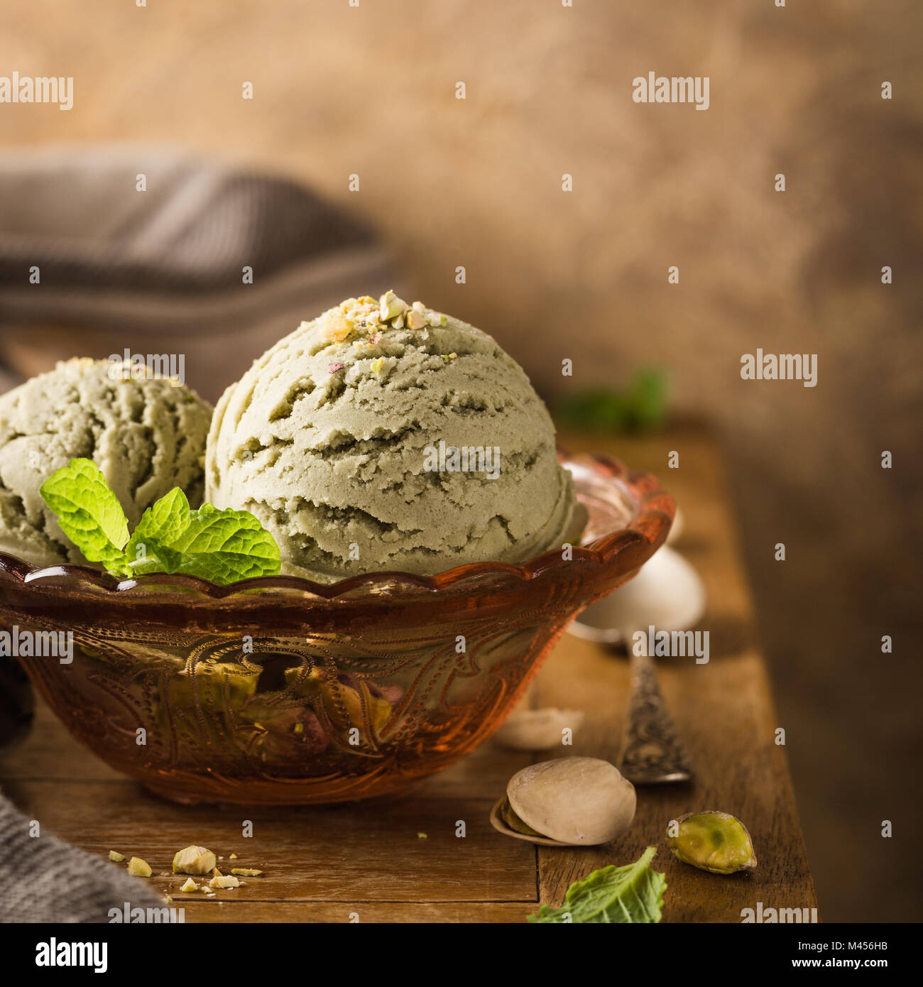 Pistachio ice cream Stock Photo Alamy