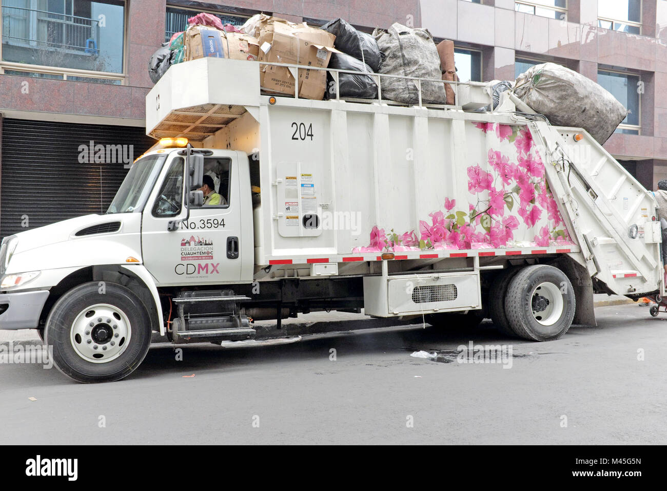 Garbage along the street hires stock photography and images Alamy
