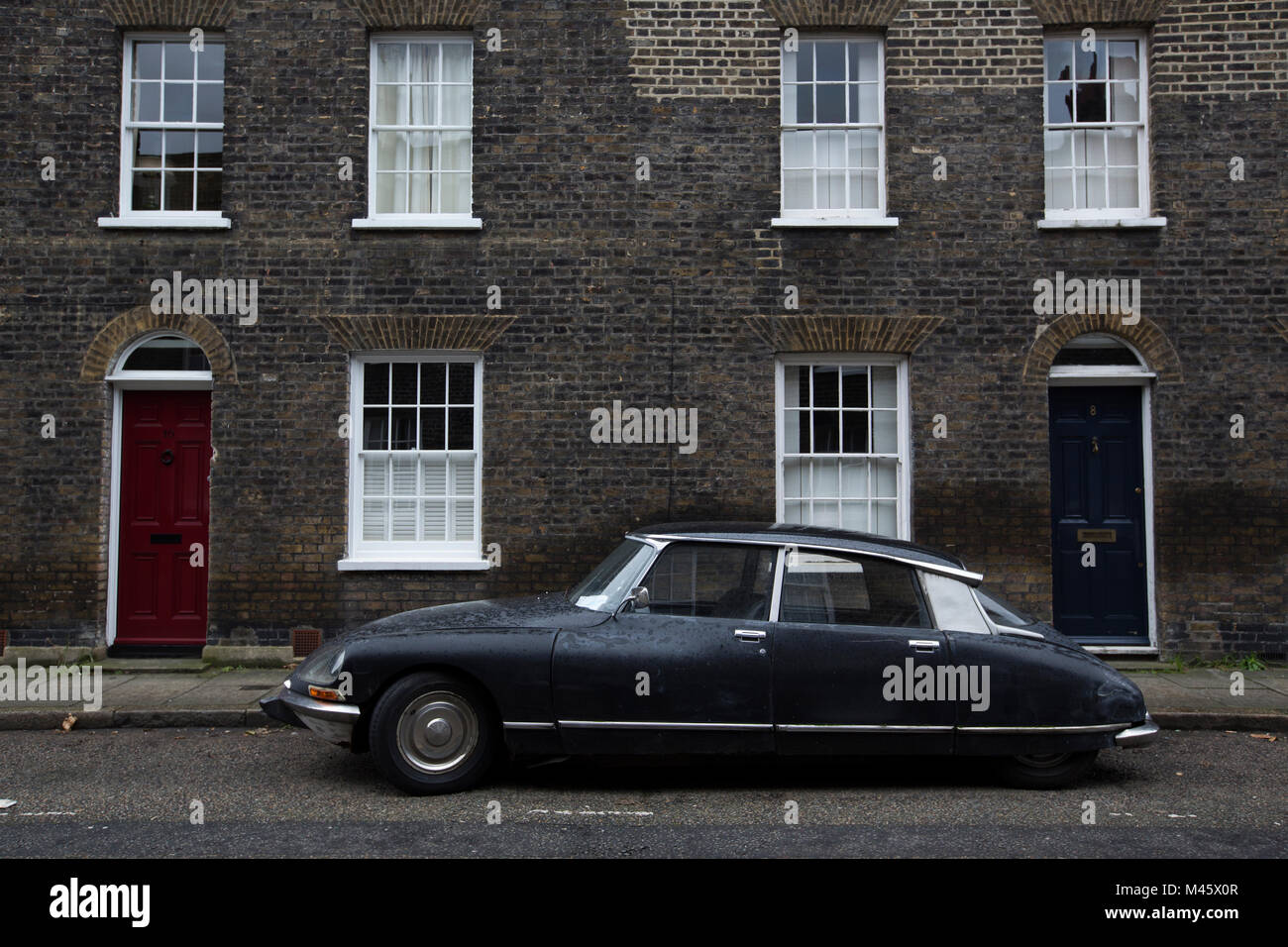 Citreon DS 2.1 Injection électronique classic car parked on Whittlesey