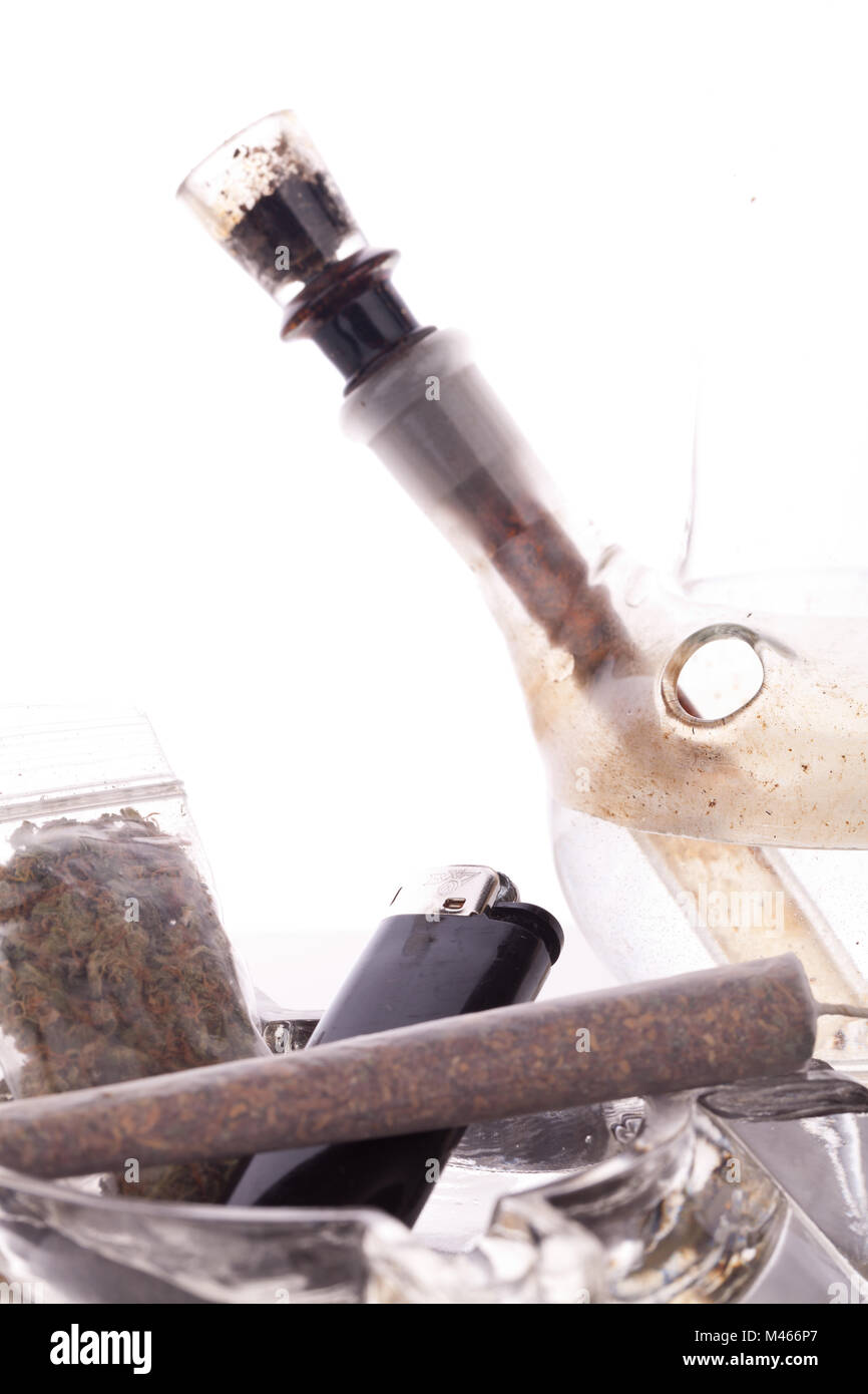 Smoking paraphernalia hires stock photography and images Alamy