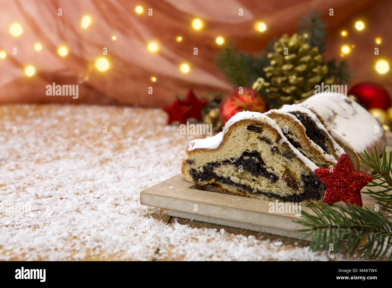 German christmas cake hi-res stock photography and images - Alamy