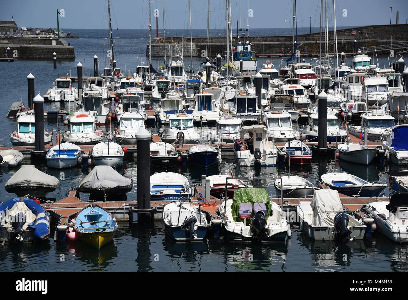 MSC-certified Albacore tuna troll and Pole & line fishing fleet in Getaria  harbour (Basque Country Stock Photo - Alamy