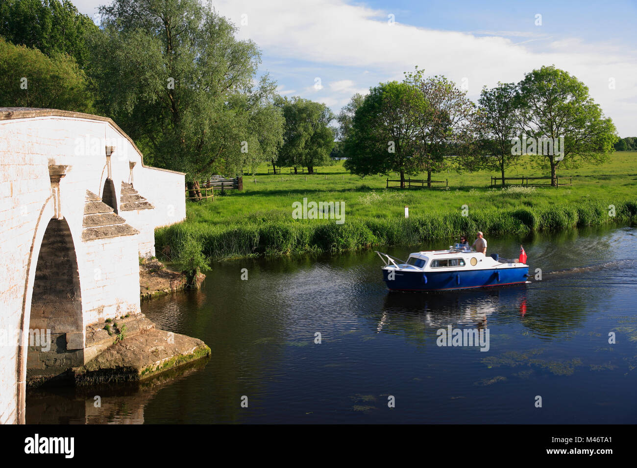 Milton Ferry Stone Bridge over the river Nene, Ferry Meadows country