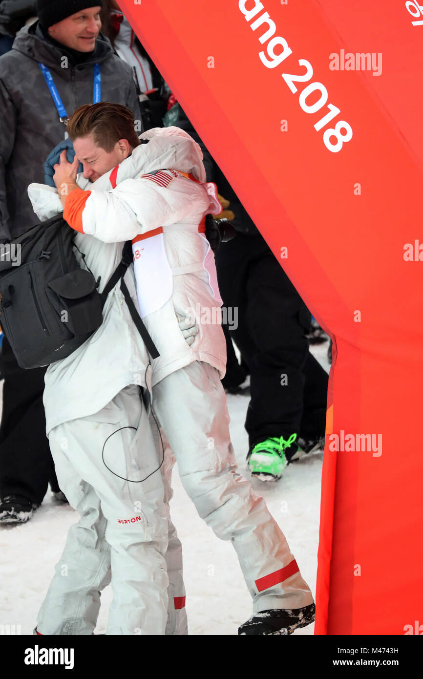 PyeongChang 2018: Shaun White wins halfpipe gold on last run