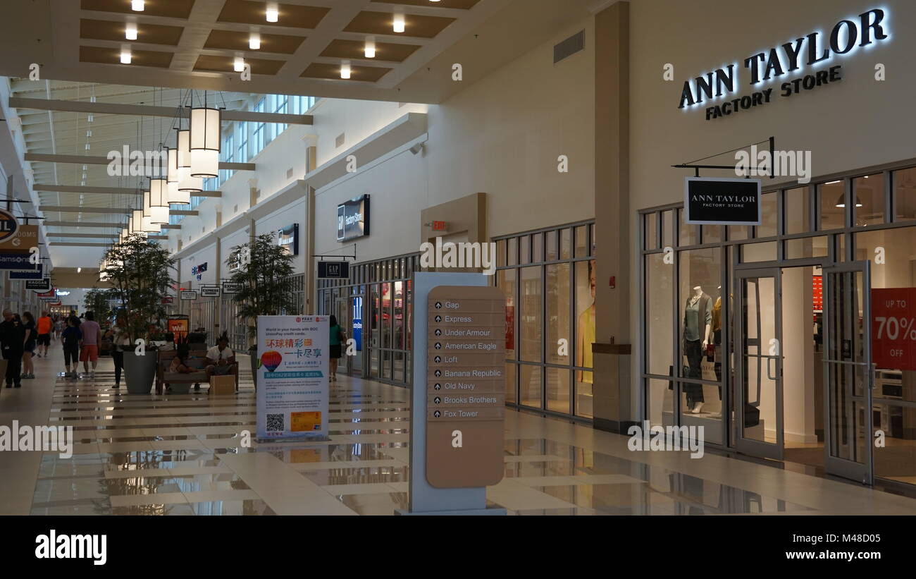 Tanger outlet hi-res stock photography and images - Alamy