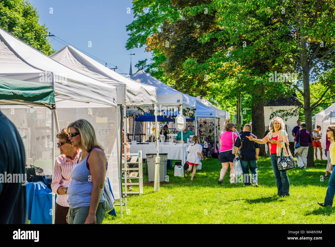 Gallery on the Green Arts & Crafts Show   Litchfield, Connecticut, USA Stock Photo