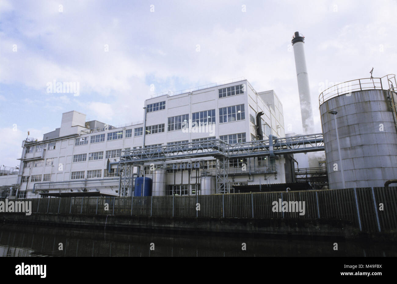 Nestle factory in Hayes seen from Grand Union Canal Tow Path, Hayes, Middlesex, England 2008 Stock Photo