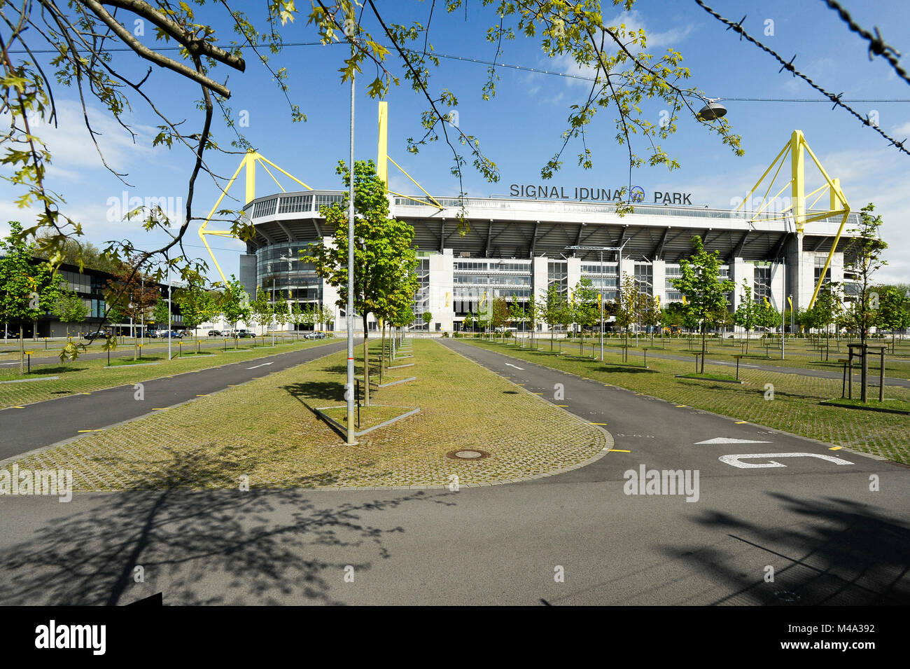 Signal Iduna Park, home of Borussia Dortmund football club, in Dortmund, North Rhine Westphalia, Germany. May 7th 2015 © Wojciech Strozyk / Alamy Stoc Stock Photo