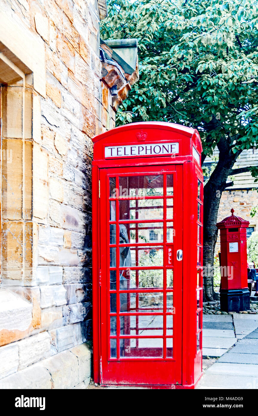 Telefonzelle hi-res stock photography and images - Alamy