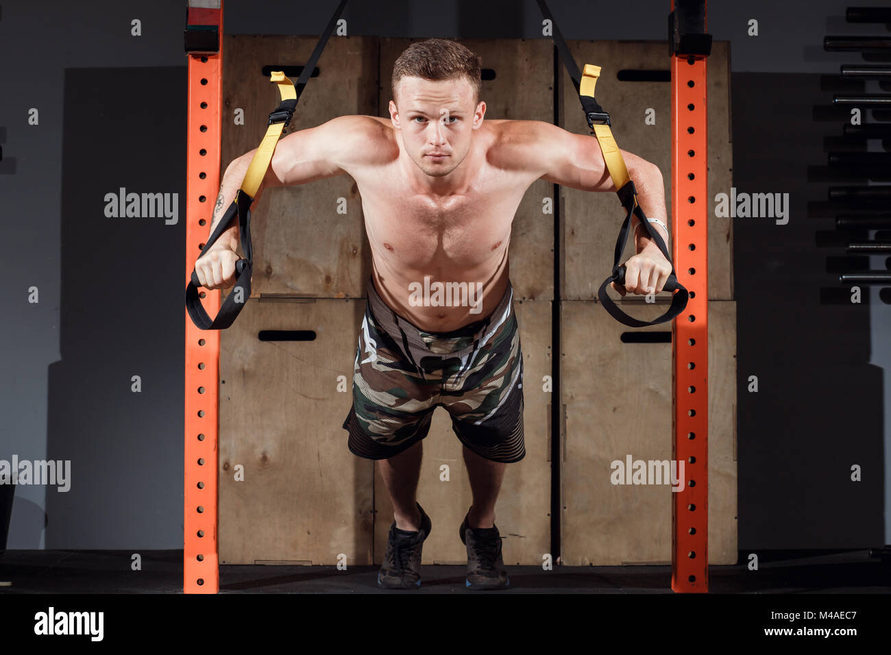 Men hanging on the cross hi-res stock photography and images - Alamy