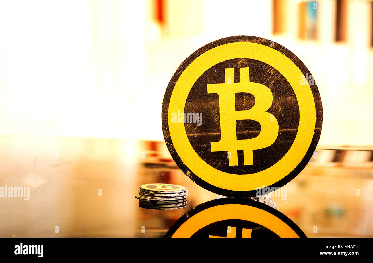 Bitcoin ecuador hi-res stock photography and images - Alamy