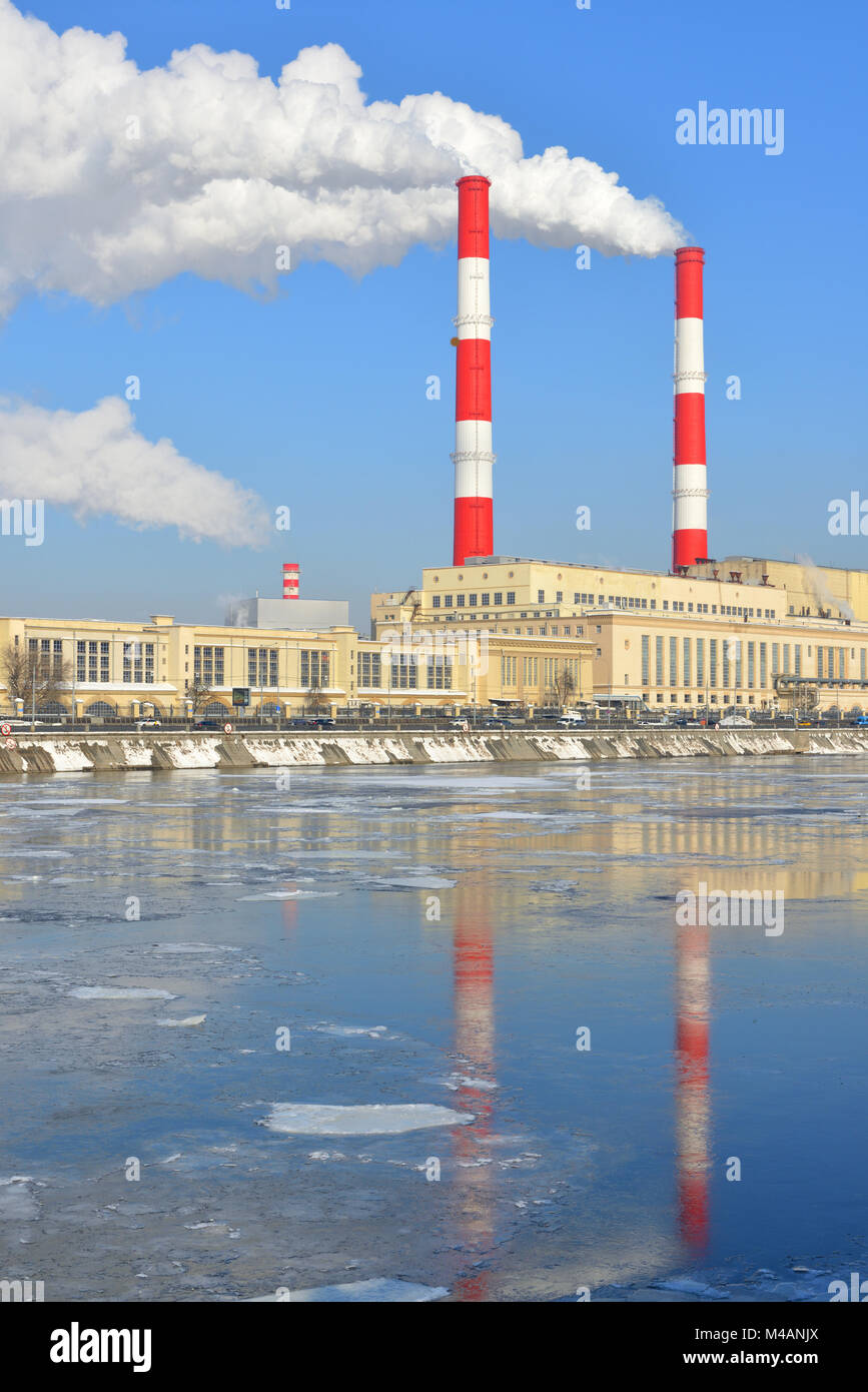 Thermal power plant at Berezhkovskaya Embankment of Moscow river, 16, commissioned in June 1941