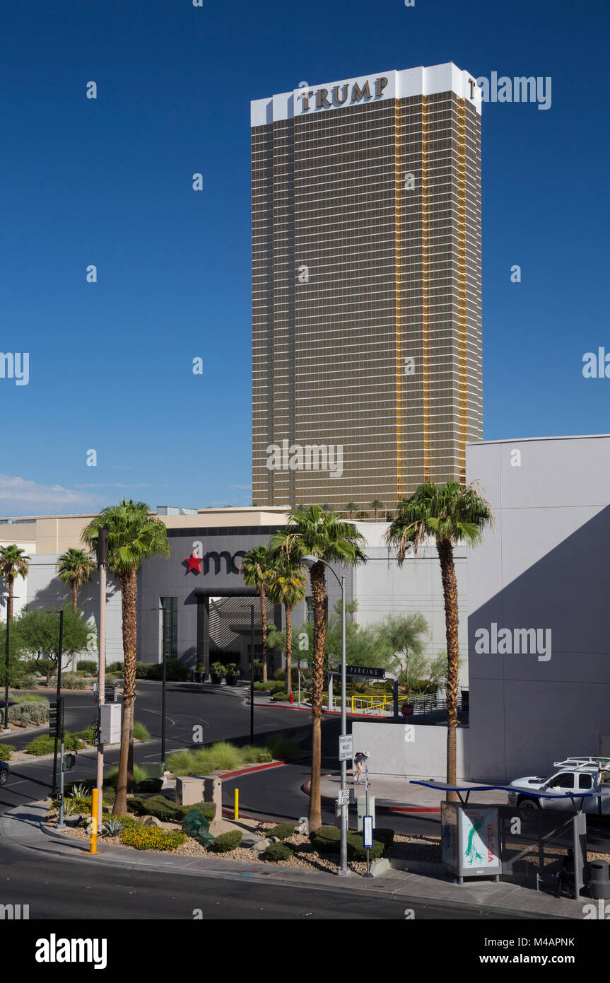 Macy’s store entrance and Trump International Hotel, Las Vegas, Nevada, USA Stock Photo - Alamy