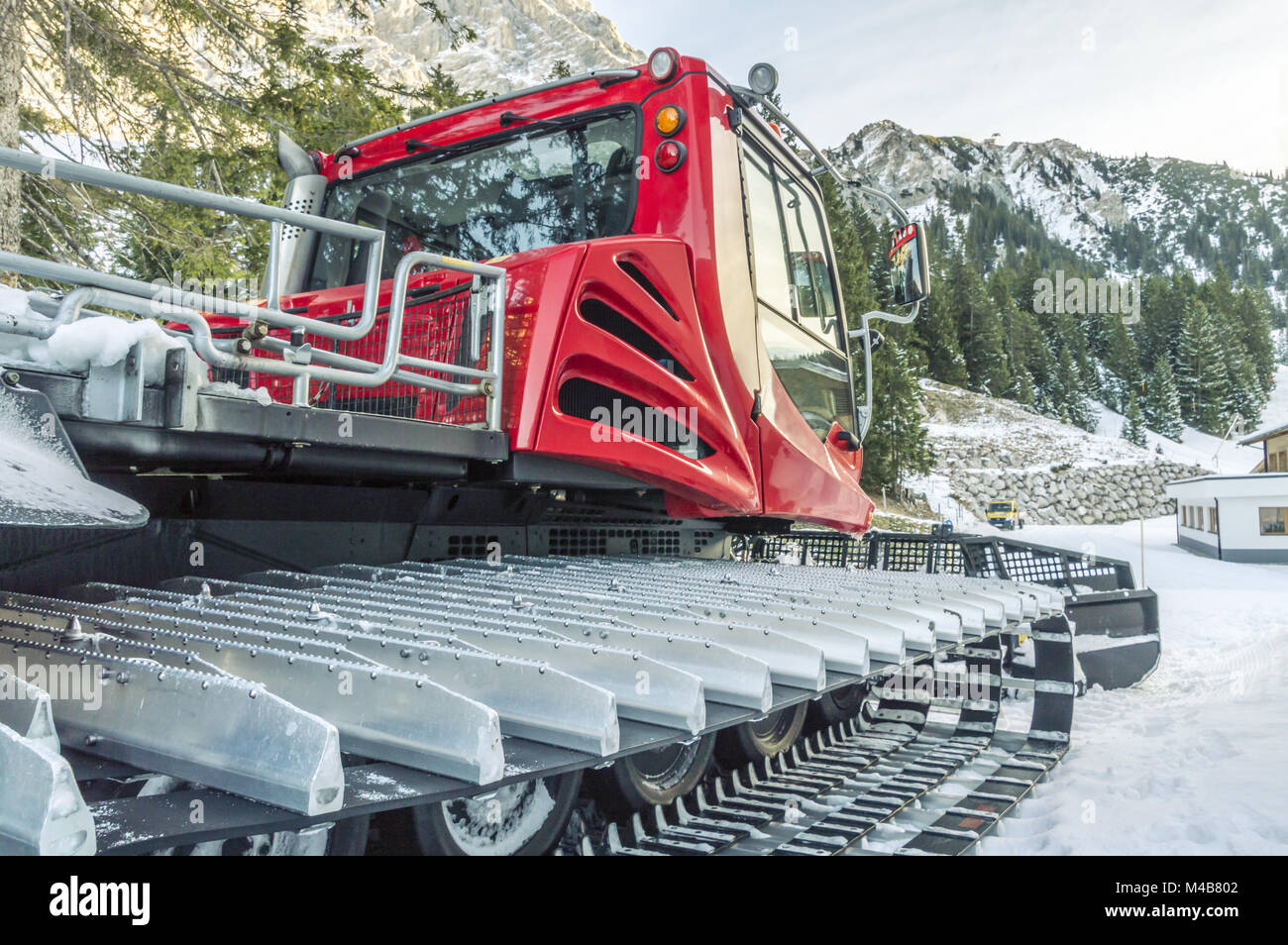 Tracked snow machine Stock Photo Alamy
