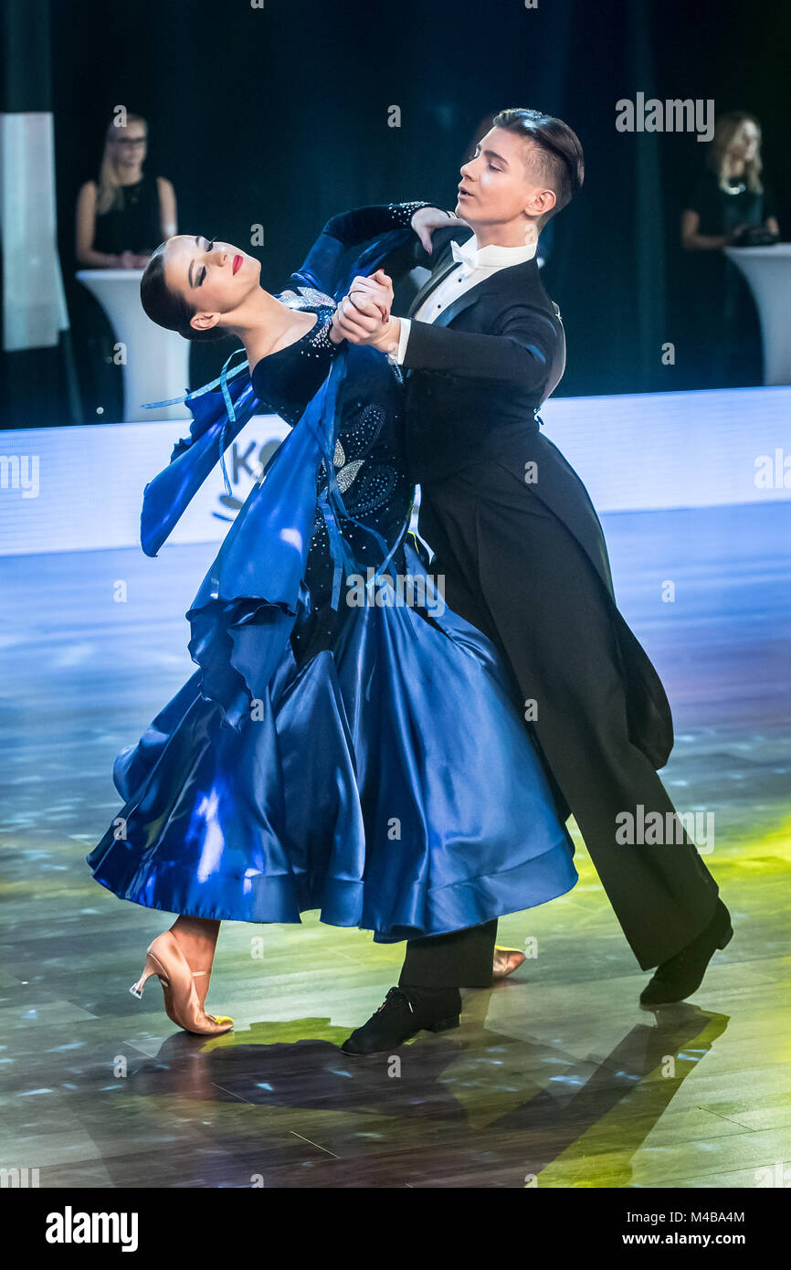 dancers dancing standard dance Stock Photo - Alamy