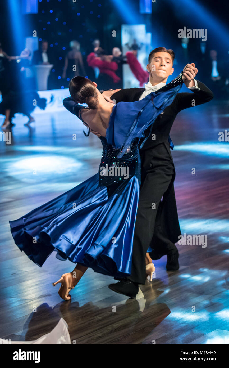 dancers dancing standard dance Stock Photo Alamy