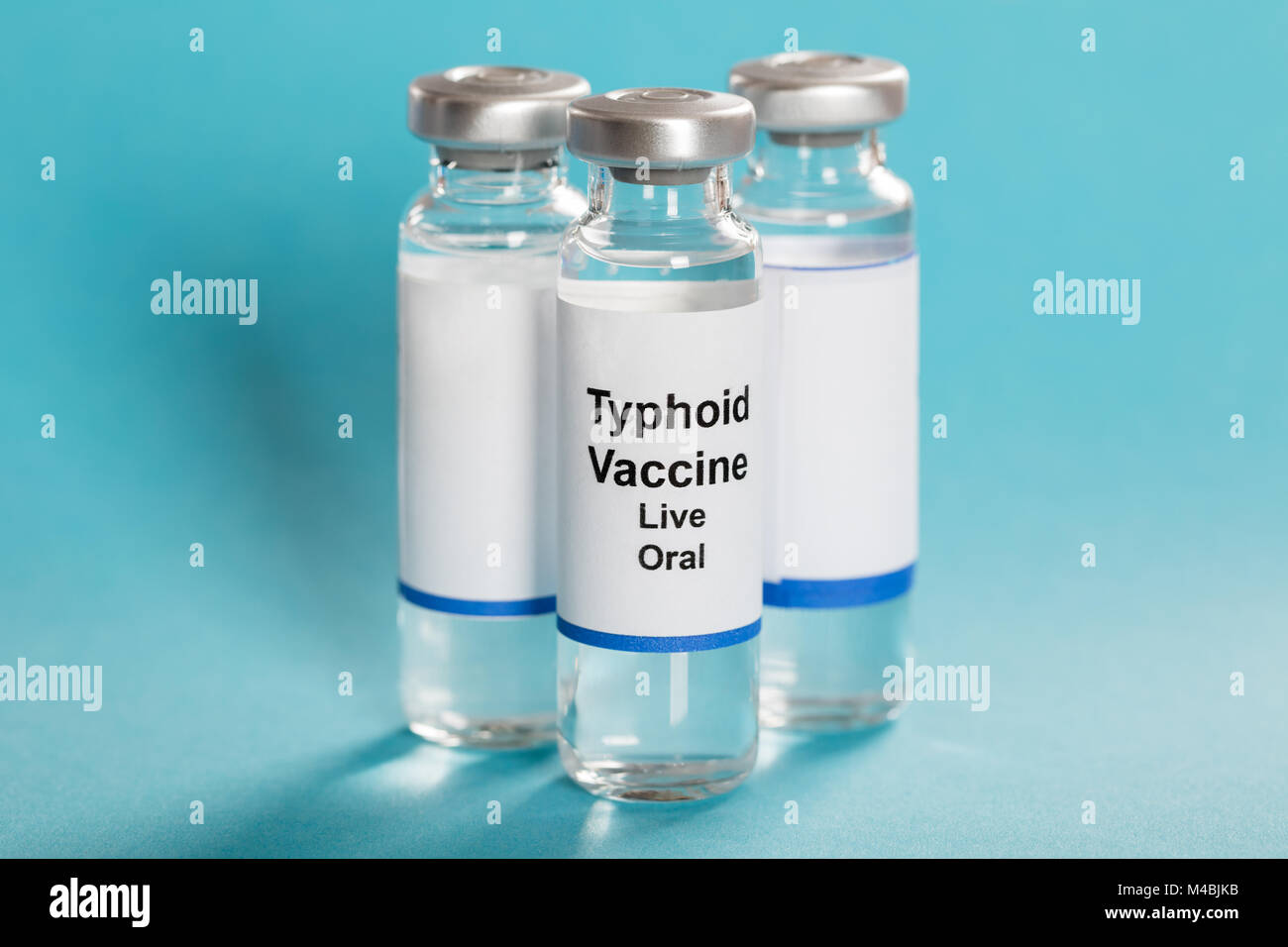 Сыпной тиф вакцина. Флаконы с вакциной. Брюшнотифозная вакцина. Вакцина против брюшного тифа. Вакцина от брюшного тифа Тифивак.