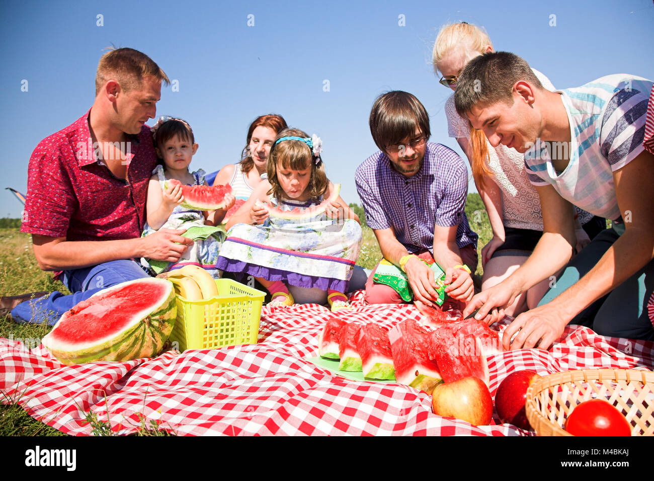 Tent picnic garden summer hi-res stock photography and images - Alamy
