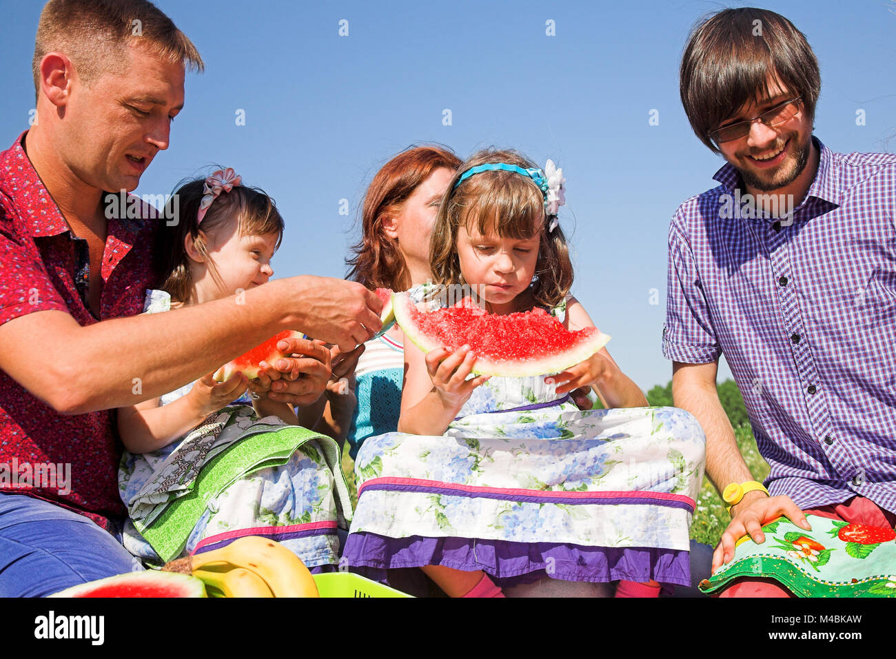 Tent picnic garden summer hi-res stock photography and images - Alamy