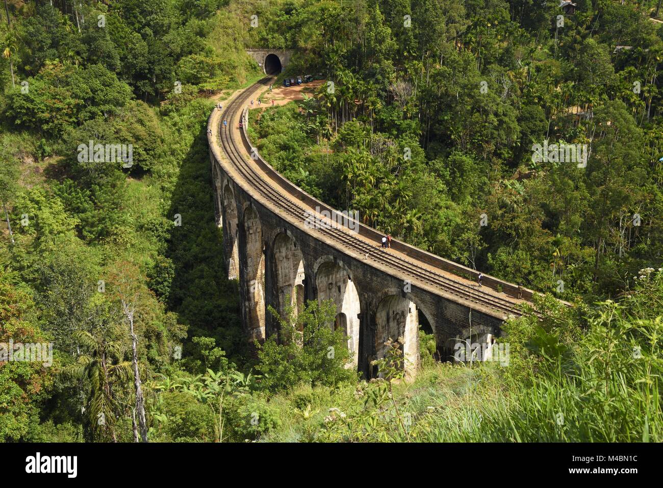 Nine Arches Bridge in the highlands near Ella,Sri Lanka Stock Photo