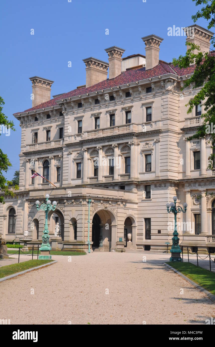 The Breakers Mansion in Newport, Rhode Island Stock Photo Alamy