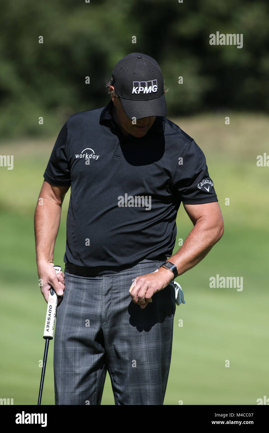 phil mickelson watch