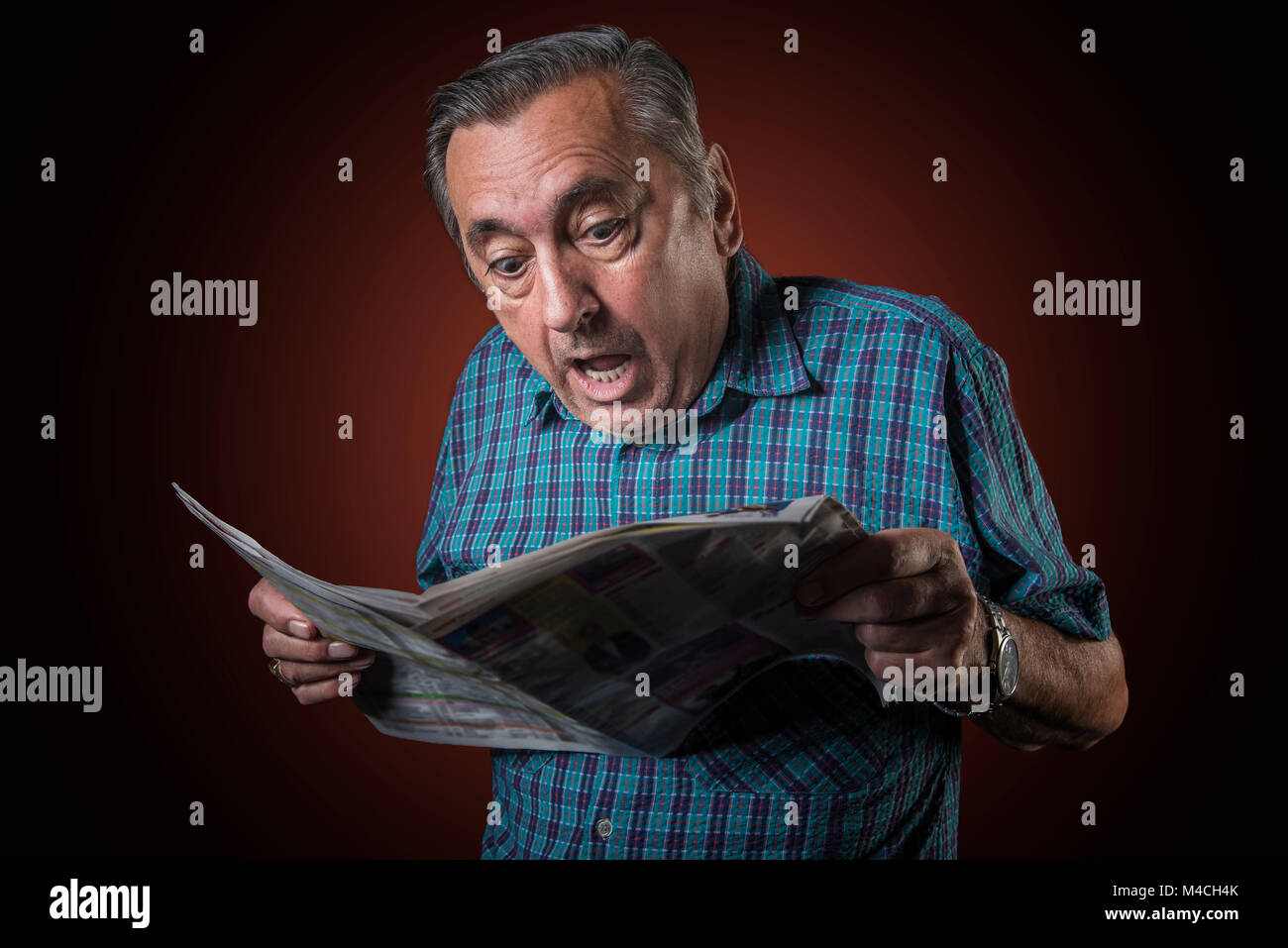 Confused man shocked unbelievable hi-res stock photography and images ...
