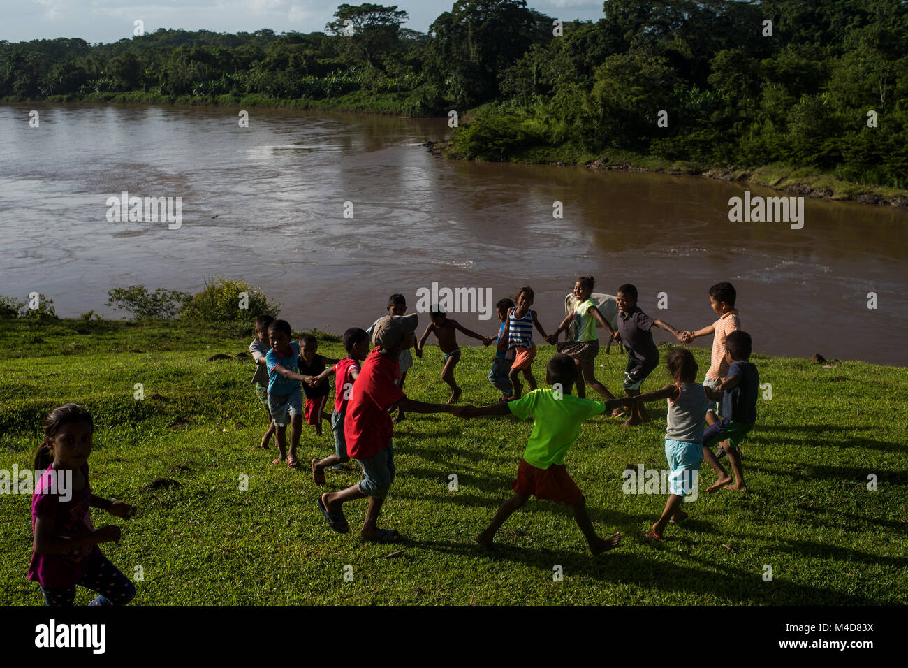 Indigenous children river hi-res stock photography and images - Alamy