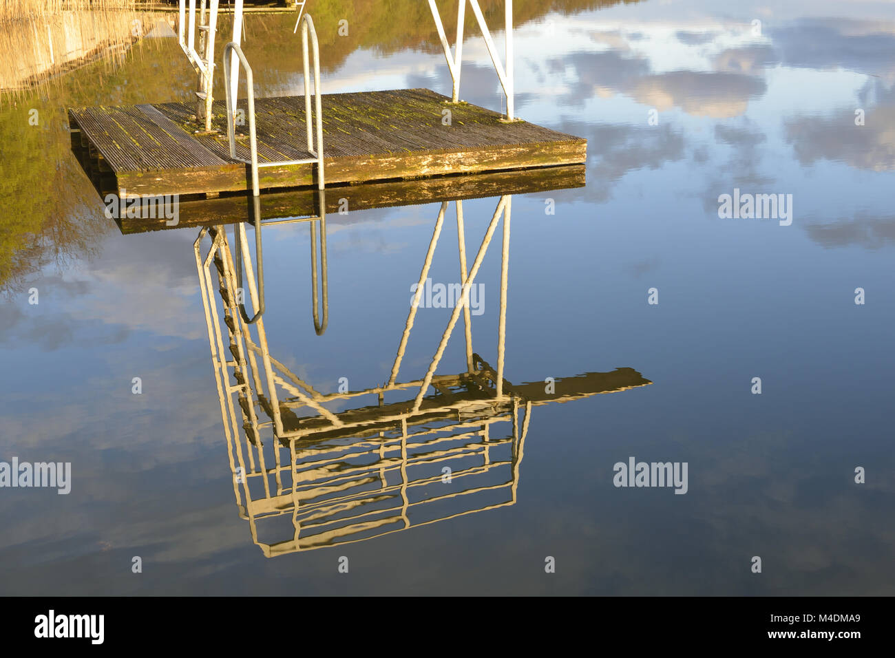 Diving platform hires stock photography and images Alamy