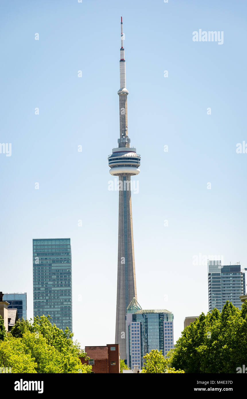 Vertical toronto scene cn tower hi-res stock photography and images - Alamy