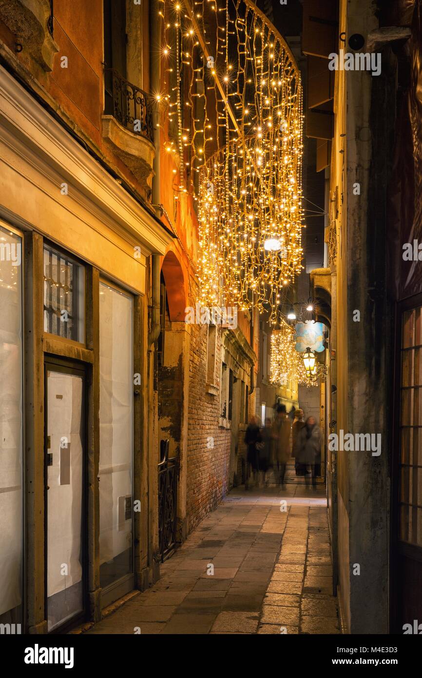 Venice alley canal hi-res stock photography and images - Alamy