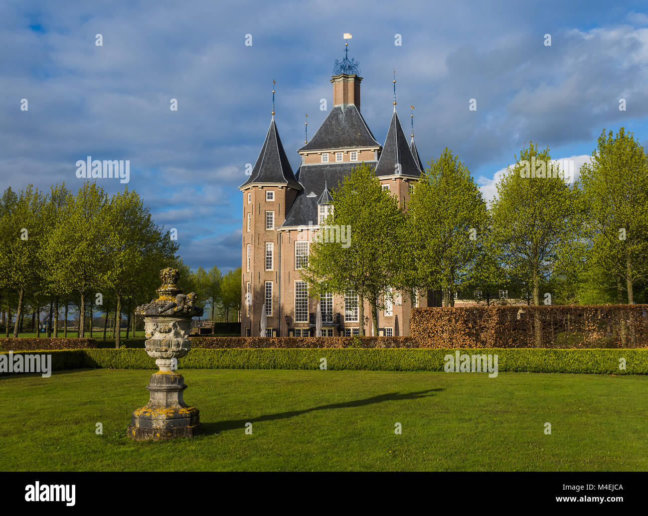 Castle Heemstede in Stock Photo - Alamy