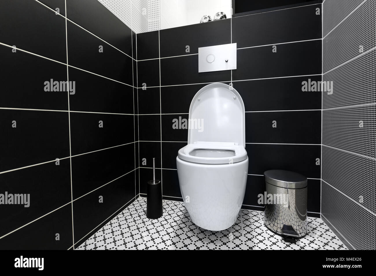 Modern black and white toilet Stock Photo Alamy