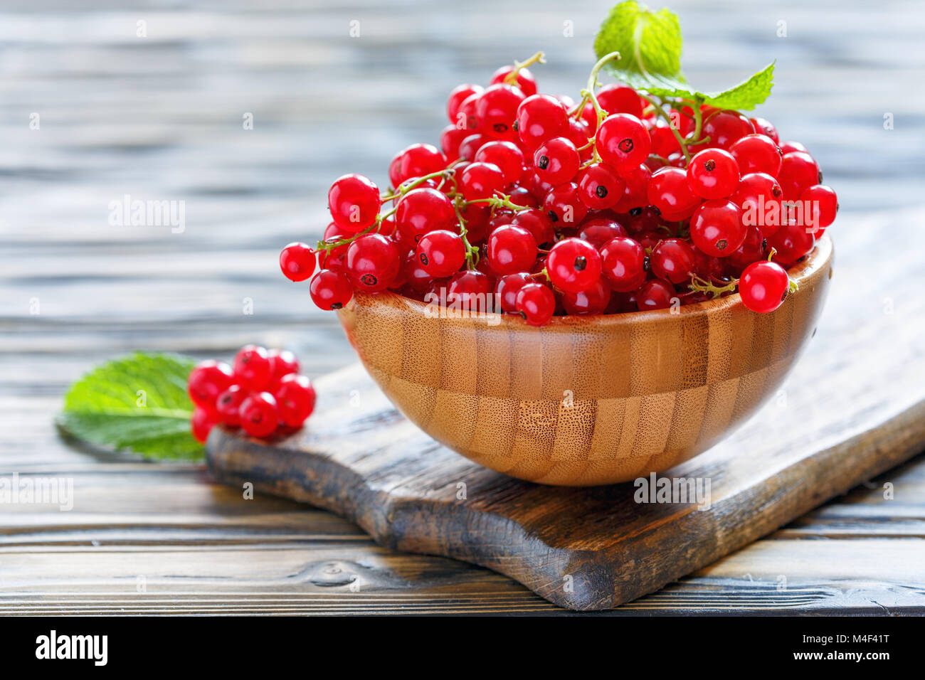 Red ripe juicy currant hi-res stock photography and images - Alamy