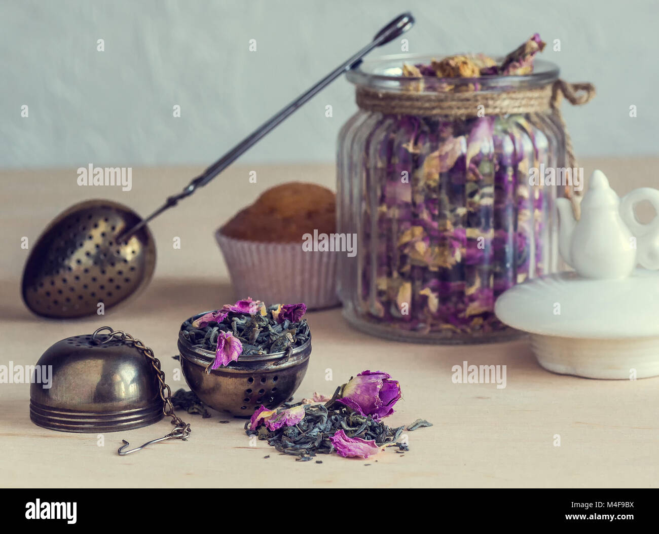 Tea etiquette hires stock photography and images Alamy