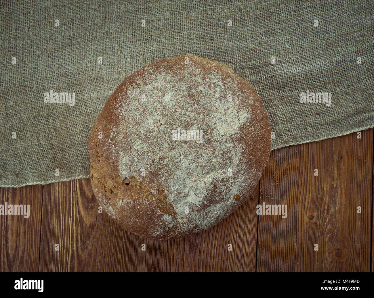 Russian traditional round bread Stock Photo - Alamy
