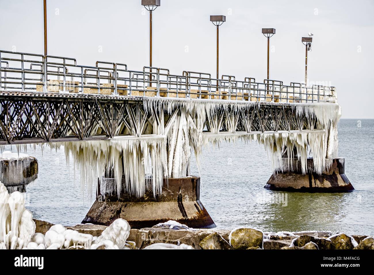 Frozen Lake Erie High Resolution Stock Photography And Images Alamy