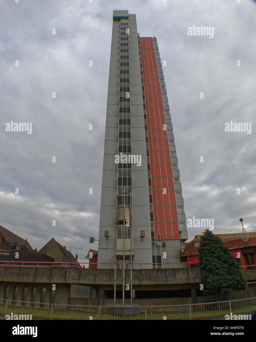 Anniesland Court, Anniesland , Glasgow, Scotland,uk, tallest listed building in Scotland, remarkably similar to Ernő Goldfinger's laterTrellick Tower Stock Photo