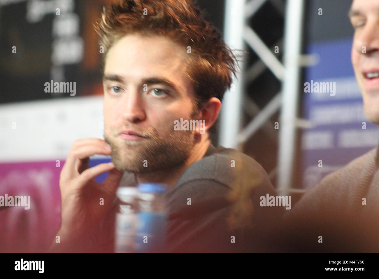 Press conference at the Grand Hyatt Hotel in Berlin/Germany for “Damsel“ by 68th BERLINALE (International Film Festival.)  Featuring: Robert Pattinson, David Zellner, Natham Zellner, Mia Wasikowska . Where: Berlin/Germany, When: 16.February 2018, “Credits: T.O.Pictures / Alamy Live News“ Stock Photo