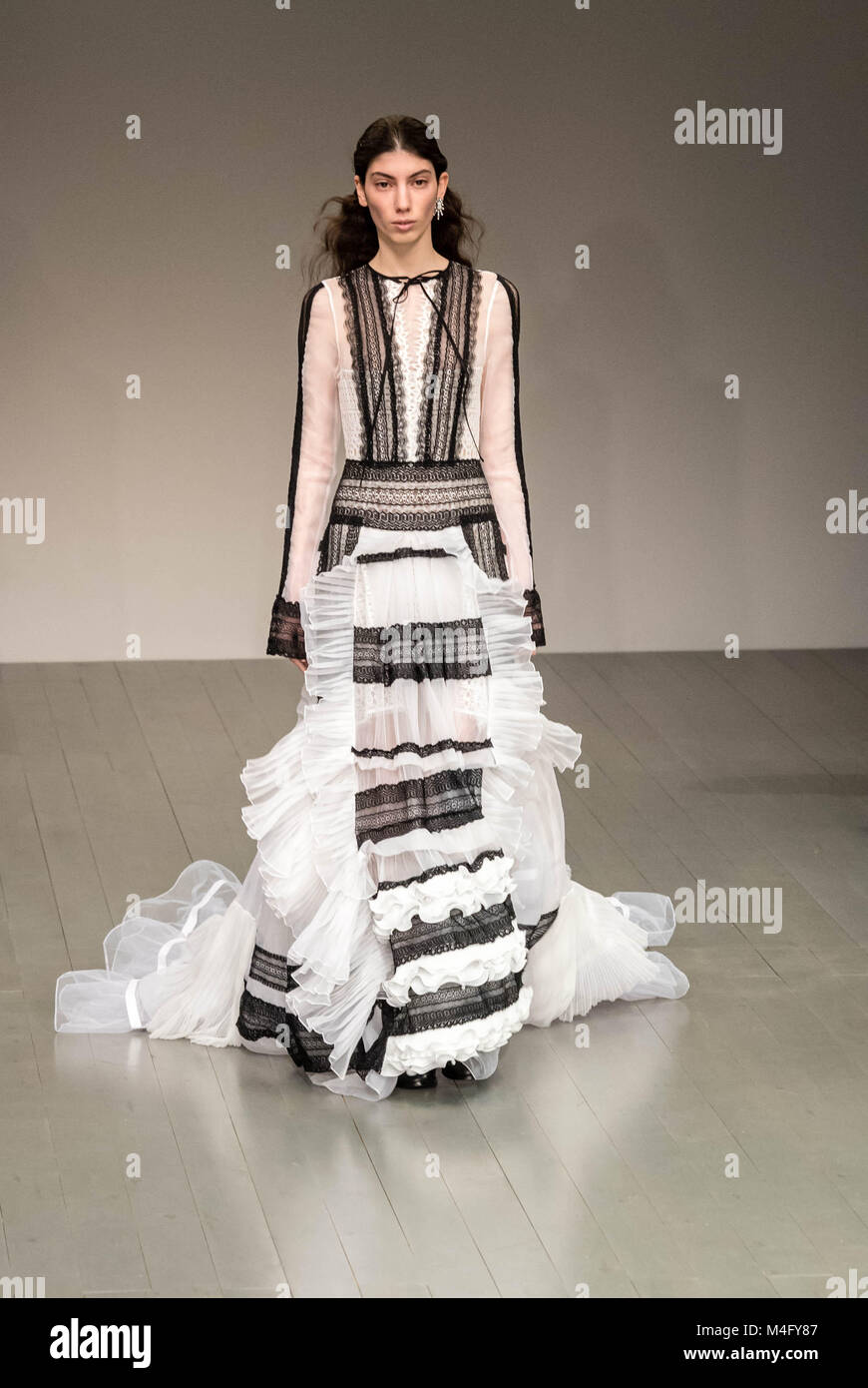 .  London Fashion Week, AW18, Bora Aksu, a London based Turkish designer, catwalk show Credit: Ian Davidson/Alamy Live News Stock Photo