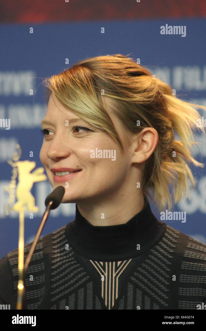 Press conference at the Grand Hyatt Hotel in Berlin/Germany for “Damsel“ by 68th BERLINALE (International Film Festival.)  Featuring: Robert Pattinson, David Zellner, Natham Zellner, Mia Wasikowska . Where: Berlin/Germany, When: 16.February 2018, “Credits: T.O.Pictures / Alamy Live News“ Stock Photo