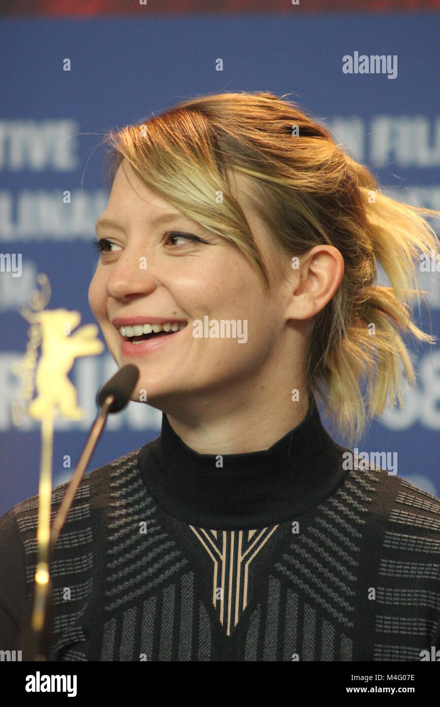 Press conference at the Grand Hyatt Hotel in Berlin/Germany for “Damsel“ by 68th BERLINALE (International Film Festival.)  Featuring: Robert Pattinson, David Zellner, Natham Zellner, Mia Wasikowska . Where: Berlin/Germany, When: 16.February 2018, “Credits: T.O.Pictures / Alamy Live News“ Stock Photo