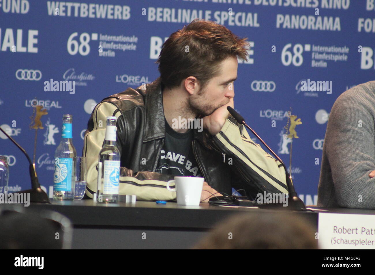 Press conference at the Grand Hyatt Hotel in Berlin/Germany for “Damsel“ by 68th BERLINALE (International Film Festival.)  Featuring: Robert Pattinson, David Zellner, Natham Zellner, Mia Wasikowska . Where: Berlin/Germany, When: 16.February 2018, “Credits: T.O.Pictures / Alamy Live News“ Stock Photo