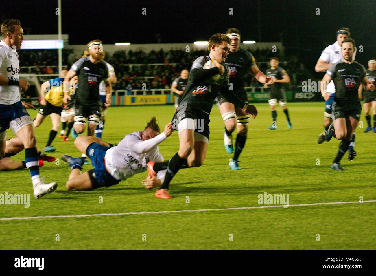 Newcastle upon Tyne, UK. 16th February 2018. Toby Flood scoring a try for Newcastle Falcons against Bath Rugby in the Acviva Premiership. Credit: Colin Edwards/Alamy Live News. Stock Photo