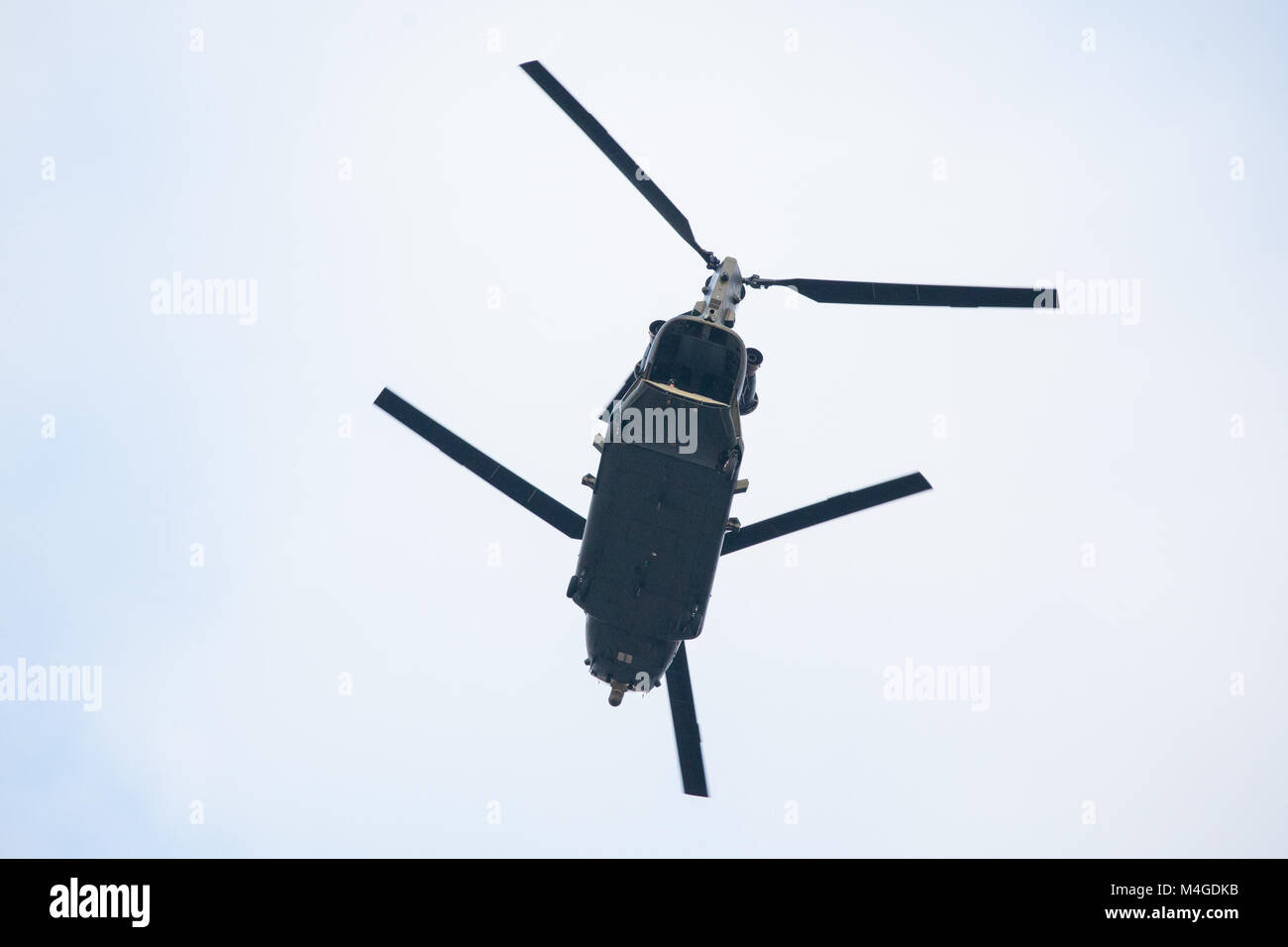 Tandem rotor helicopter hires stock photography and images Alamy