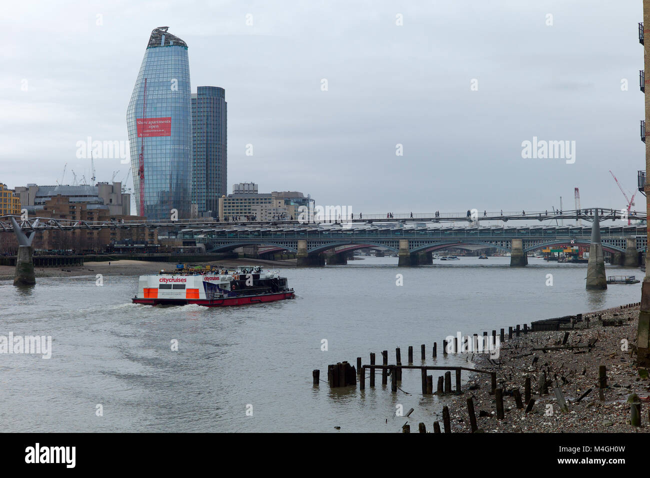 Thames in London with new One Blackfriars development still being built Stock Photo