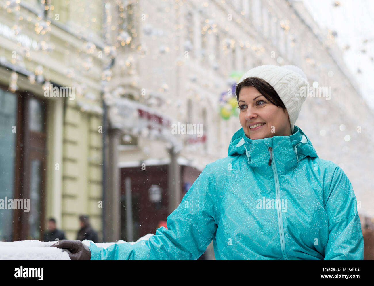 Russia woman portrait street hi-res stock photography and images - Alamy