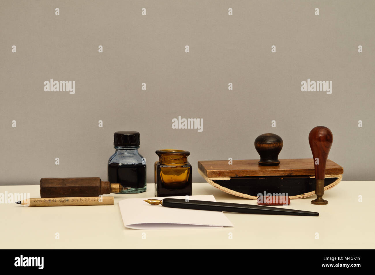 Hand writing a letter with pen and ink Stock Photo - Alamy